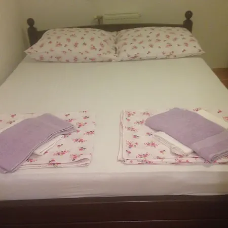 Apartment Apartman Sofi